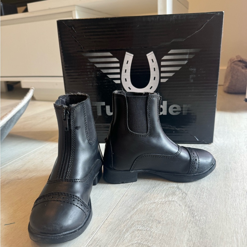 Toddler Girls Horseback Riding Paddock Boots Size 9 - Tuff Rider